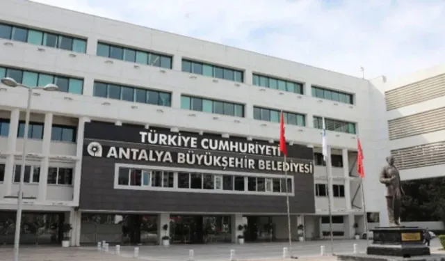 Antalya Büyükşehir Belediyesi’ne yeni operasyon: 25 gözaltı