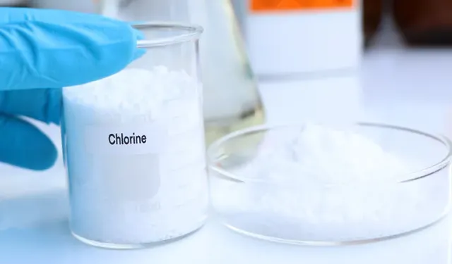 Klor nedir? Ne işe yarar, gözlere zararlı mıdır? İçtiğimiz suda klor var mı?