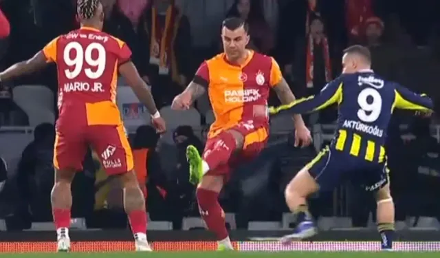 Süper Kupa finalinde erken penaltı itirazı!