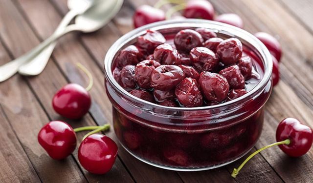 Vişne reçeli nasıl yapılır?