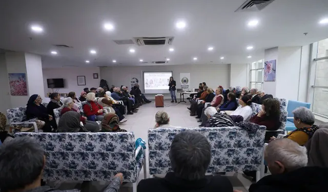 Yenimahalle’de yaşlı vatandaşlara ağız ve diş sağlığı eğitimi