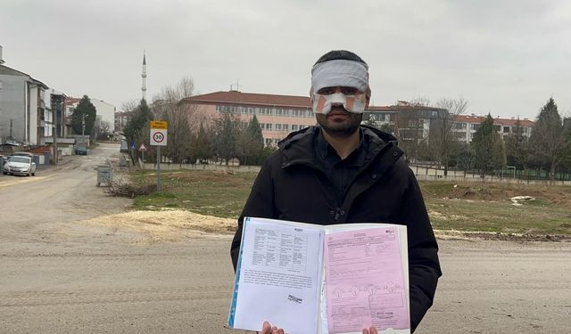 Okulda bir öğretmen, meslektaşının suratına sıcak çay fırlattı!