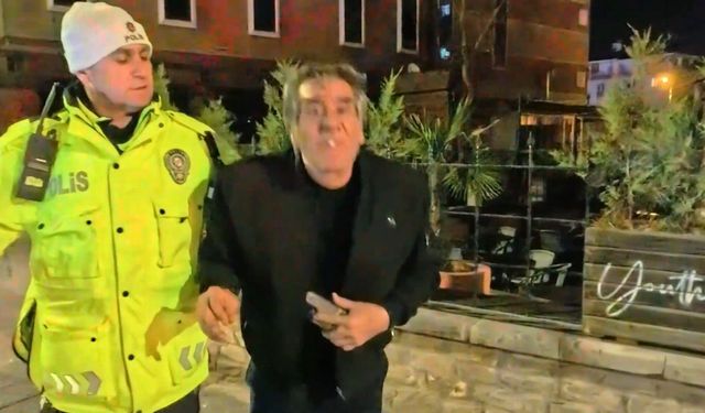 2.14 promil alkol çıktı! Gazeteciye el sallayıp yüzüne tükürdü: O anlar kamerada