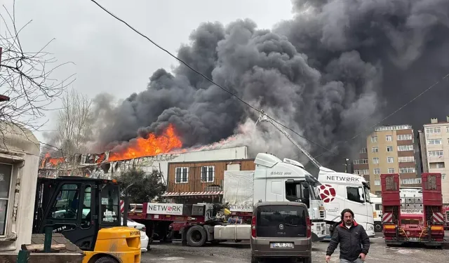 İstanbul'daki fabrika yangınında dayanışma panoraması