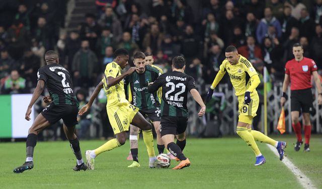Asensio’adan jeneriklik gol! Fenerbahçe ilk yarıyı 1-0 önde tamamladı