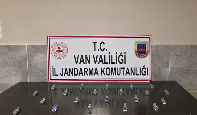 Van’da gümrük kaçakçılığı operasyonu: Çok sayıda kaçak eşya ele geçirildi!