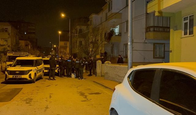 Kayseri'de silahlı husumet: Evler kurşunlandı, anne ve oğlu yaralı