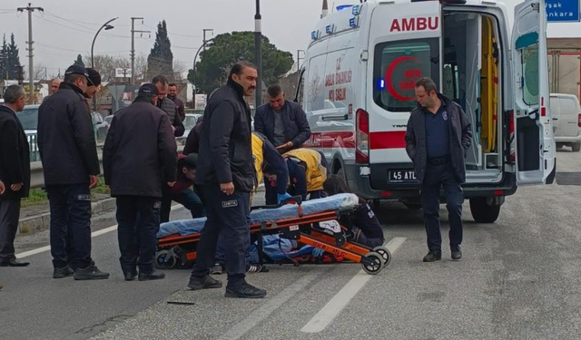 Salihli’de feci kaza: 79 yaşındaki yaya ağır yaralandı
