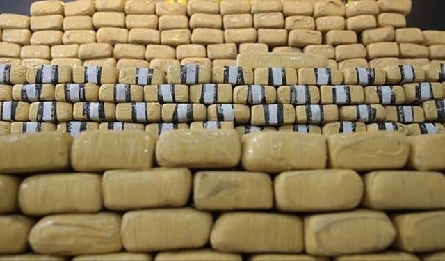 Van'da 1 kilo 256 gram uyuşturucu ele geçirildi