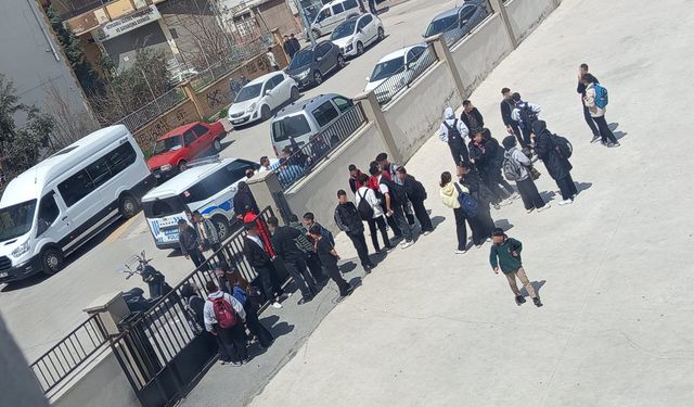 Gaziantep'te lise önünde tabancalı saldırı!