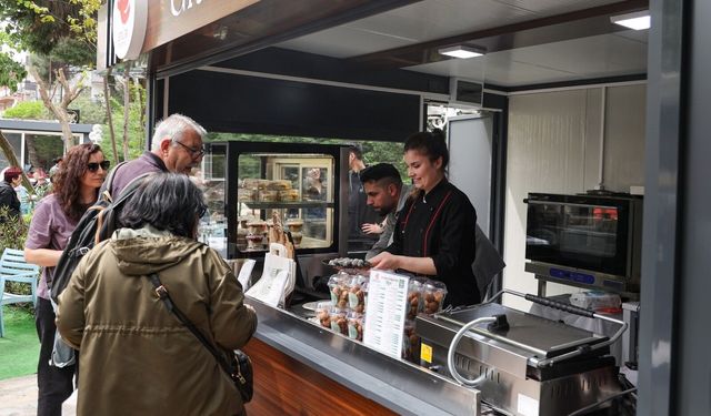 Bu parktaki vegan kafe yoğun ilgi görüyor