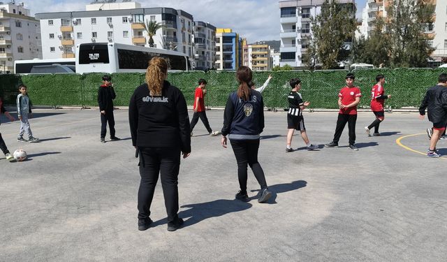 Mersin'de öğrenci emniyeti için önlemler alındı