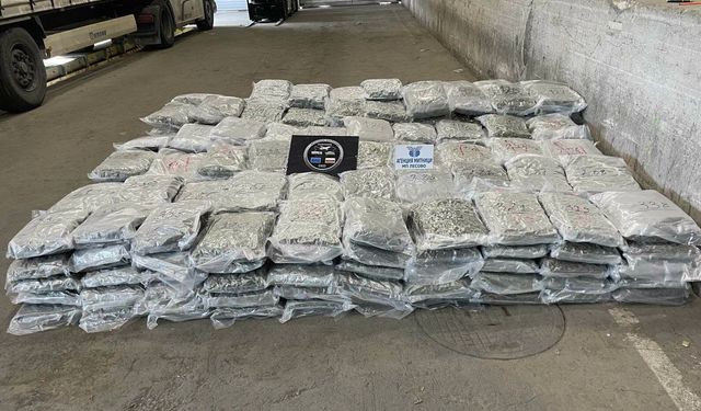 Sınırda üç milyon euroluk uyuşturucu operasyonu!