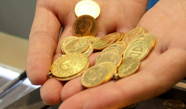 Altın yatırımcısına kötü haber! Dev banka tahminini sert düşürdü