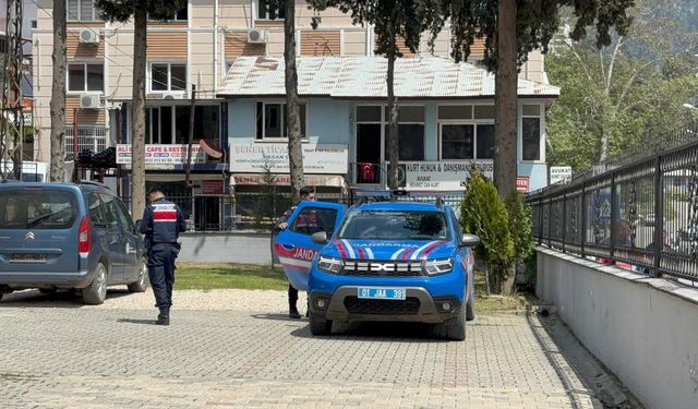 Öğretmenden tehdit içerikli paylaşımlar! Akıl hastanesine yatırıldı
