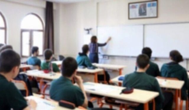 MEB inceleme başlattı: Sınıfta iddia edilen uygulamalar velileri ayağa kaldırdı
