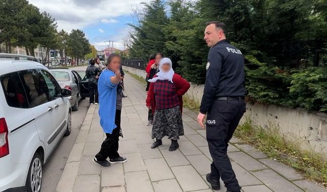 Adliye çıkışında skandal: “Sizi buluruz” diyen sanık yakınları kadın gazetecilere saldırdı