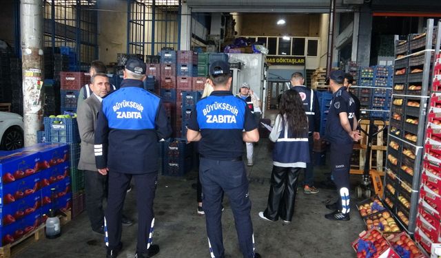 Mersin'de fahiş fiyatlar için hal denetimi tüm hızıyla sürüyor