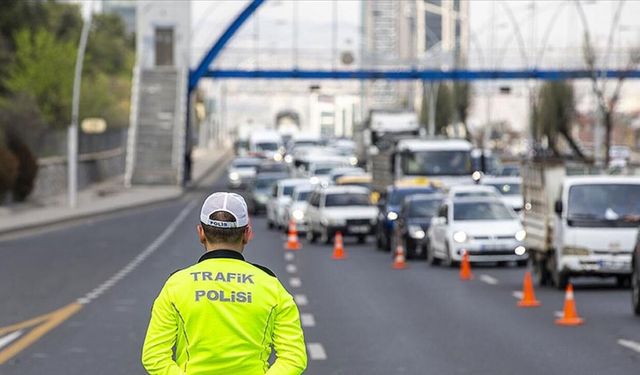 Ankara Çevre Otoyolu’nda üstyapı onarım çalışması