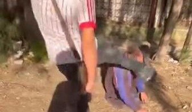 İzmir'de yaşlı adama tekmeyle saldıran şüpheliler tutuklandı!
