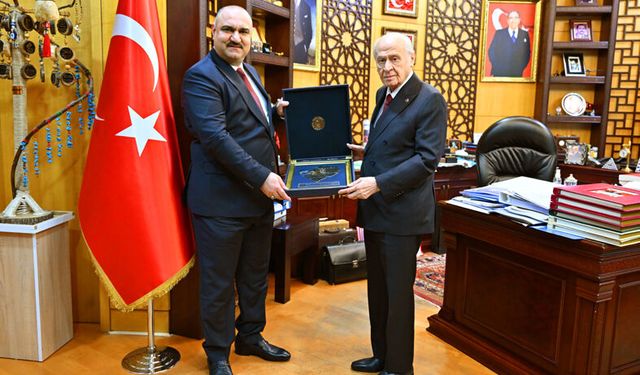 Bahçeli'den Kerkük'ün ilk Türkmen valisine anlamlı kabul