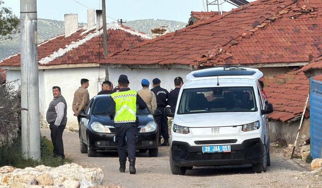 Arazi kavgası kanlı bitti: Amcasını öldürdü, kuzenini yaraladı