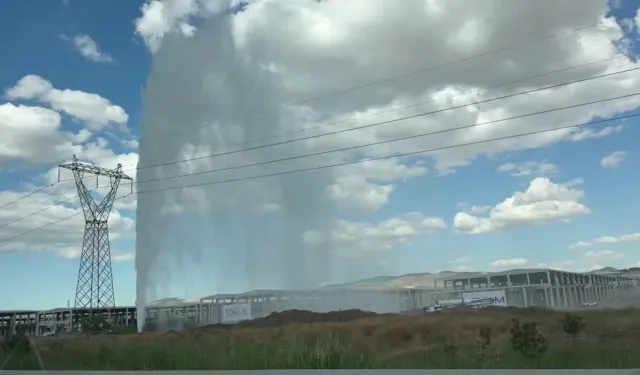Ankara'da içme suyu isale hattı patladı!
