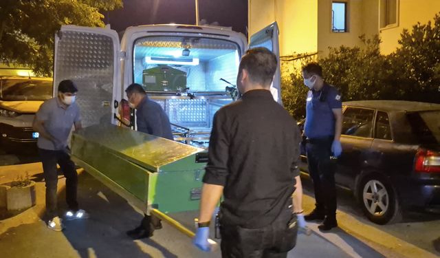 Engelli çocuk, ölen babasıyla iki gün aynı evde kalmış