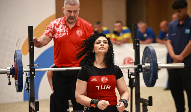 Mersin’de Avrupa heyecanı başladı: Milli sporcular madalya için podyuma çıkıyor