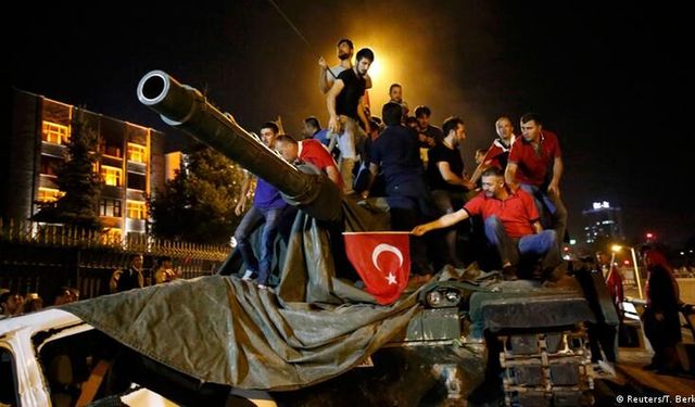 15 Temmuz gecesi neler yaşandı? İşte darbe girişiminin saat saat kronolojisi