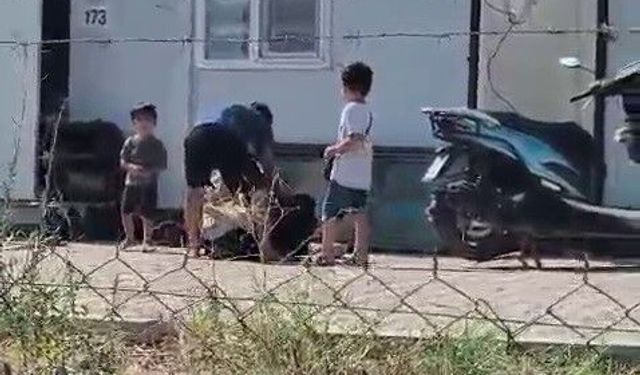 Dehşete düşüren görüntü: Karısını çocuklarının gözü önünde bıçakla yere yatırıp öldüresiye dövdü