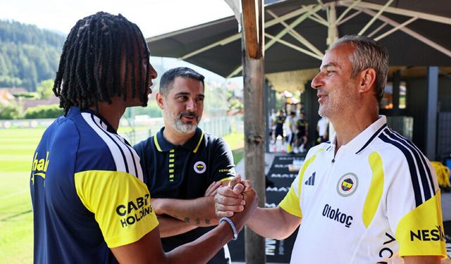 Fenerbahçe'de Ake heyecanı: İlk idmanına çıktı