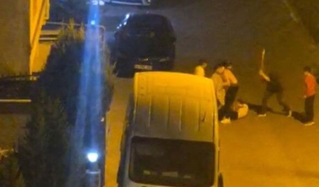 Pendik'te yabancı uyruklu şahıslar arasında taşlı sopalı kavga kamerada