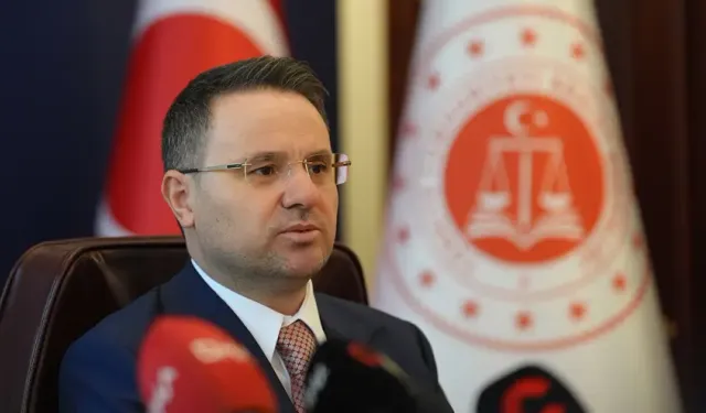 Bakan Gürlek yargı muhabirleriyle bir araya geldi