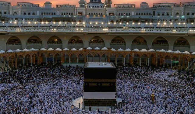 S. Arabistan'dan çok girişli umre vizesi için uyarı