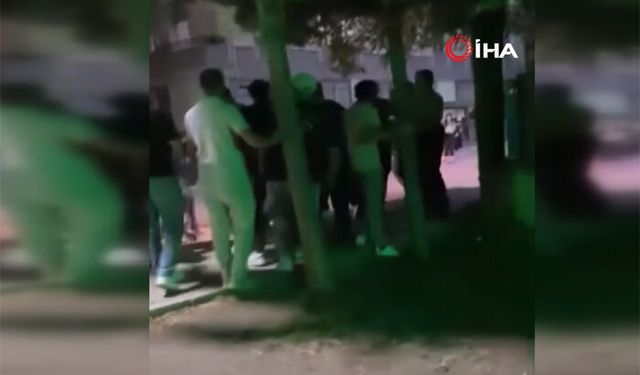Sincan'da çocuk kavgasında aileler de birbirine girdi: O anlar kamerada