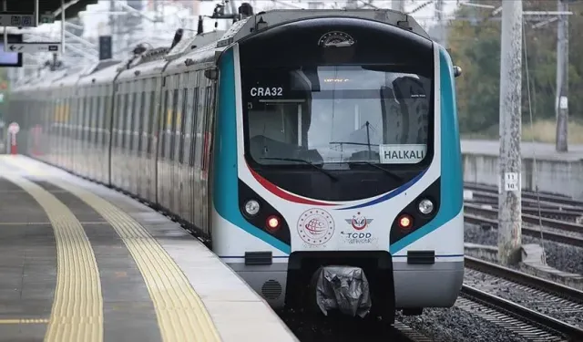 Marmaray’da “Premium” dönem mi başlıyor? 50 TL veren yolcular için sessiz vagon iddiası gündem oldu