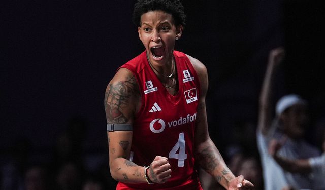 Melissa Vargas, sahnede parladı! Filenin Sultanları'nın yıldızı, ligin MVP oldu