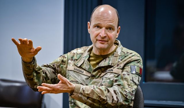 Orgeneral Vansina'dan Avrupa'ya eleştiri: "Ekonomik öncelikler savunma sanayisini bastırıyor"