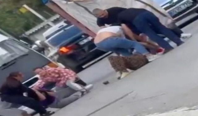 Çorum'da kadınların tekme tokat kavgası kamerada! Polis ayırdı