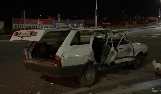 Kayseri’de iki otomobil çarpıştı: 4 yaralı