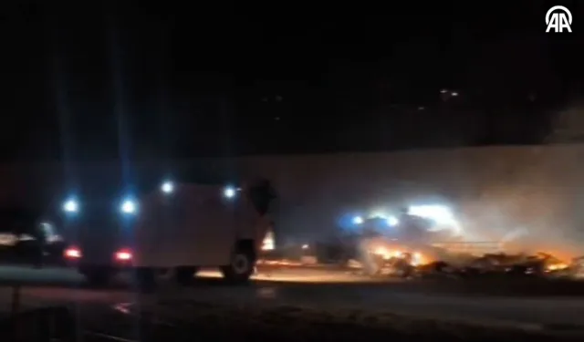 Antalya balıkçı barınağında büyük yangın! 20’den fazla tekne küle döndü