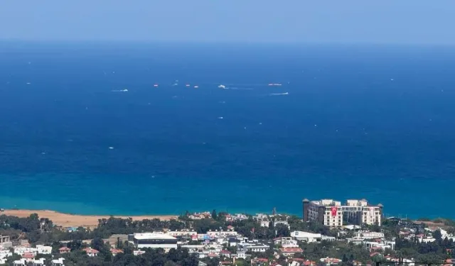 Girne açıklarında korku dolu anlar! 279 kişiyi taşıyan yolcu gemisi battı