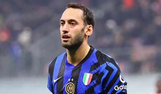 Hakan Çalhanoğlu İtalya'da yılın 11'ine seçildi: İşte kadronun tamamı