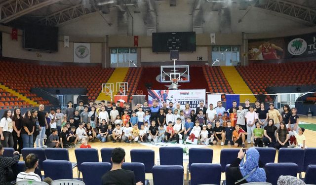 Mamak’ta çocuklar sporla buluşuyor! 130 kursiyere ücretsiz eğitim