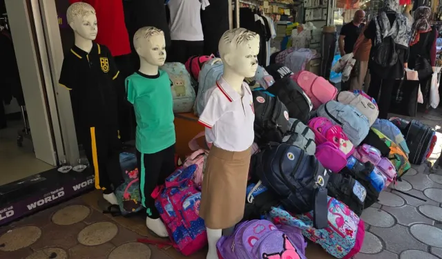 Veliler dikkat! Okul formalarının fiyatları el yakıyor
