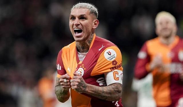 Galatasaraylı futbolcu Torreira: "Hedefimiz 5'te 5 yaparak tarihe geçmek"