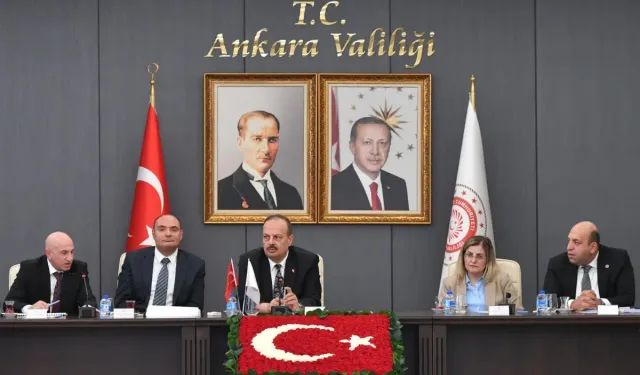 Kızılcahamam’da önemli buluşma! Başkan Acar muhtarlarla masaya oturdu