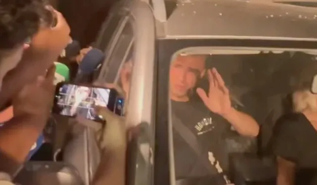 Tesislerden annesiyle gözyaşlarıyla kulübe veda etti!