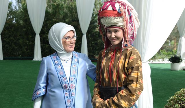 Emine Erdoğan Bişkek’te lider eşleriyle buluştu!